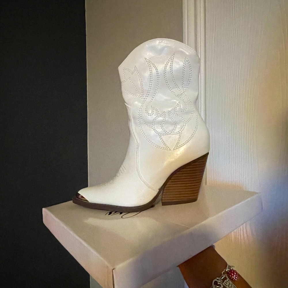 white cowboy boots